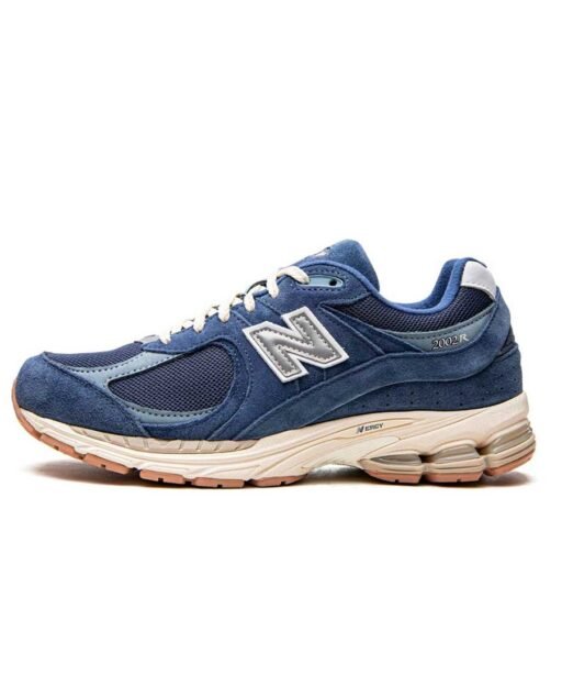 NEW BALANCE 2002R - deep ocean